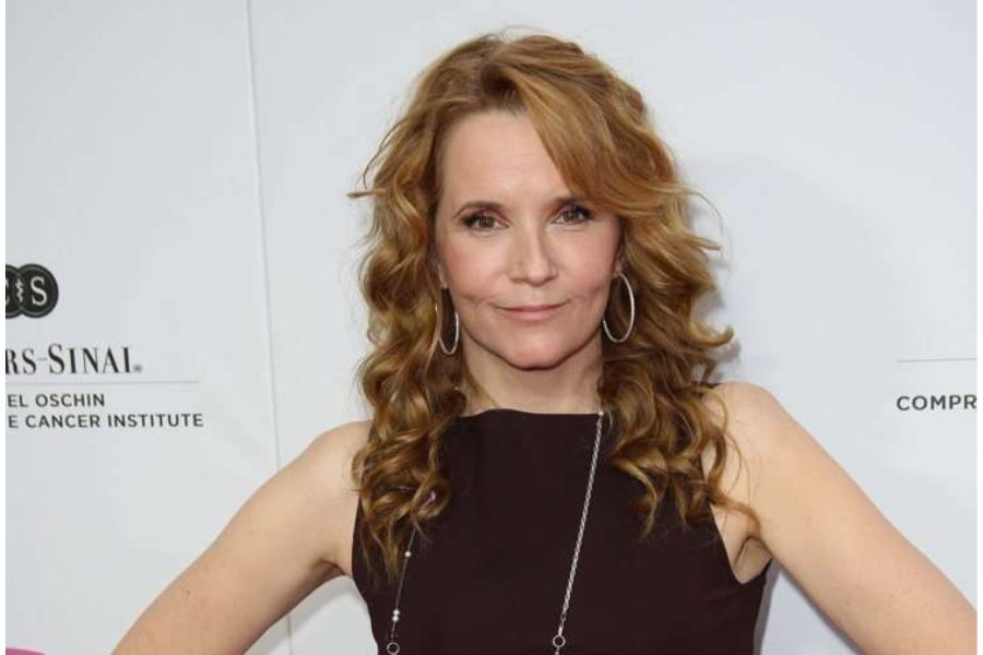 Lea Thompson net worth