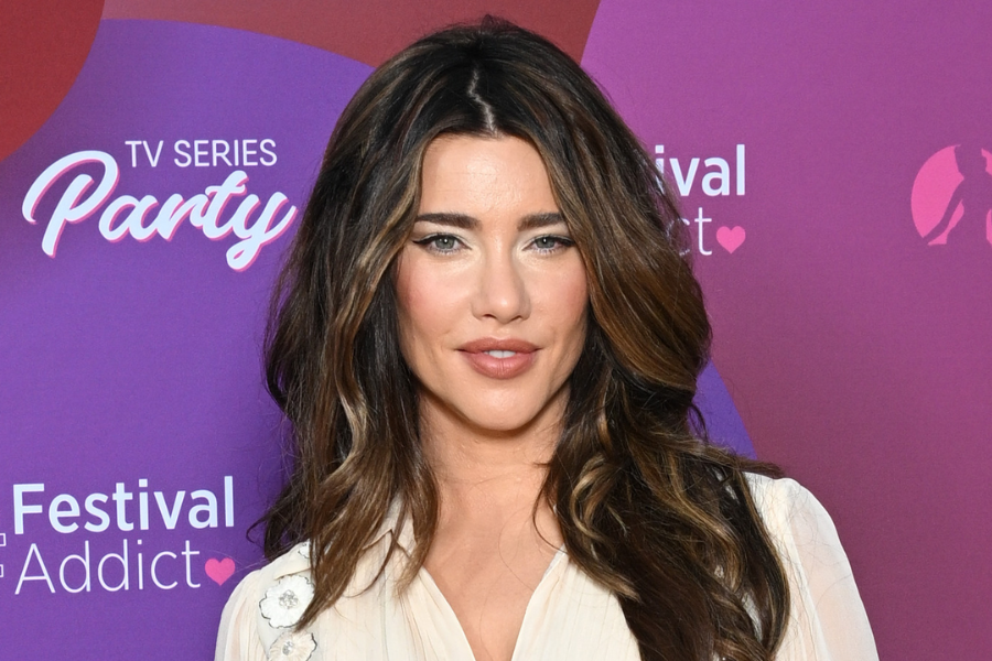 Jacqueline MacInnes Wood net worth